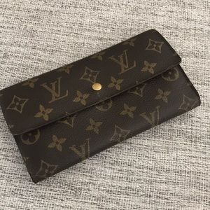 Louis Vuitton Sarah Wallet